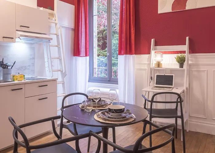 Lägenhet Bonappart 4 - Charme Napoleonien & Confort