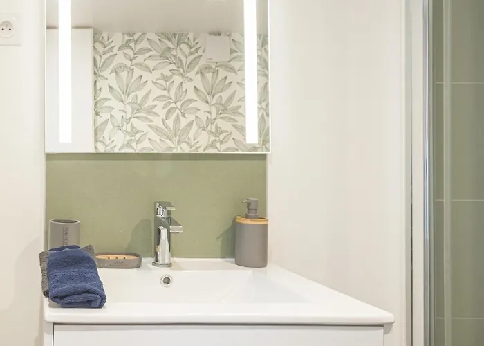 Lägenhet Bonappart 4 - Charme Napoleonien & Confort Troyes